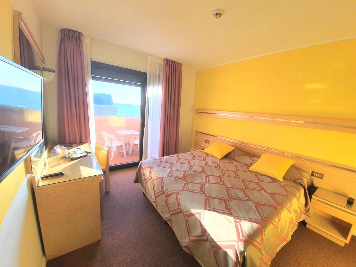 Hotel Antares 3*